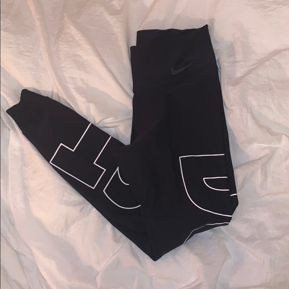 Nike - Ten Less Plastic Bottles, One Legend Pant
